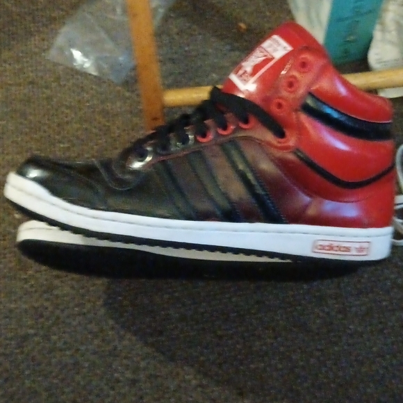 adidas - Picture 6 of 6